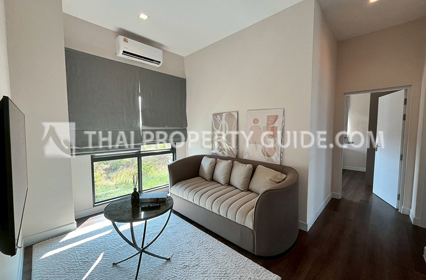 House with Shared Pool in Bangnatrad 